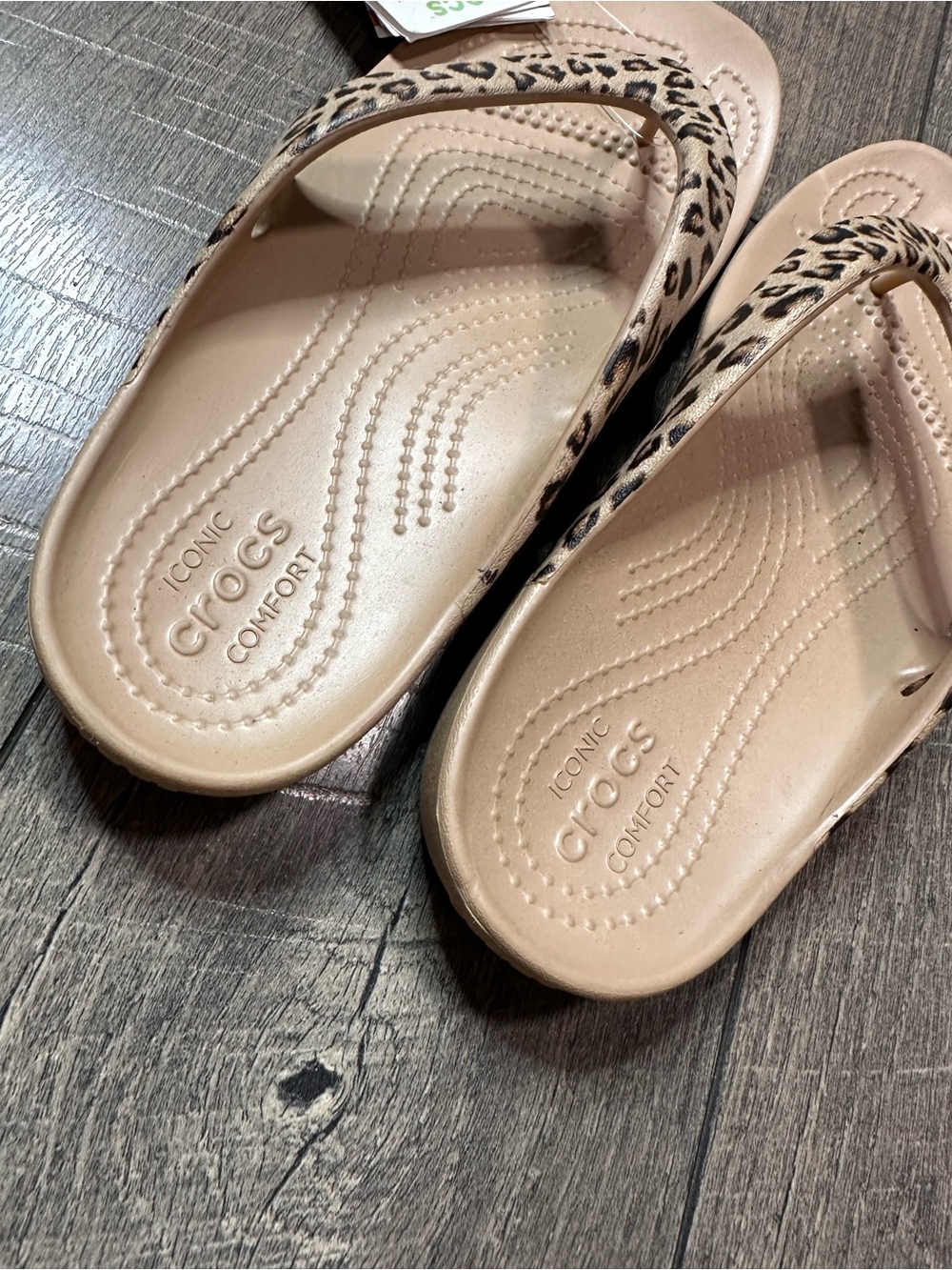 Crocs Kadee Leopard Thong Sandals - Picture 5 of 5